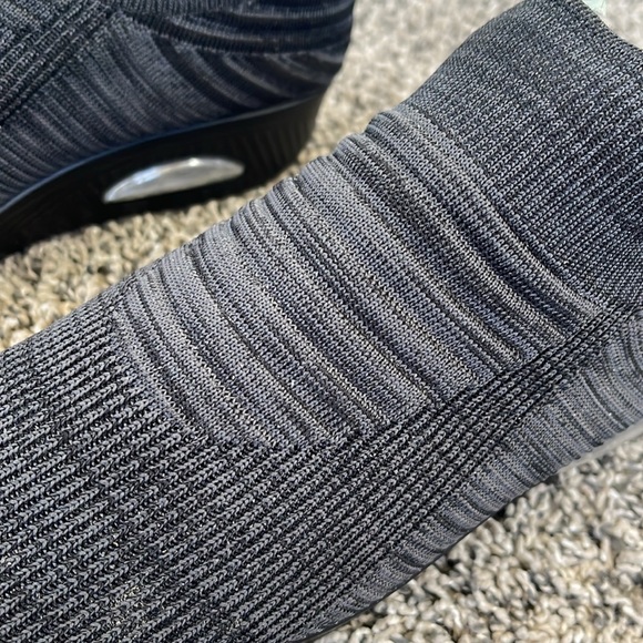 Womens shoes Narrow width size approx 9-10 no tag - Picture 5 of 14